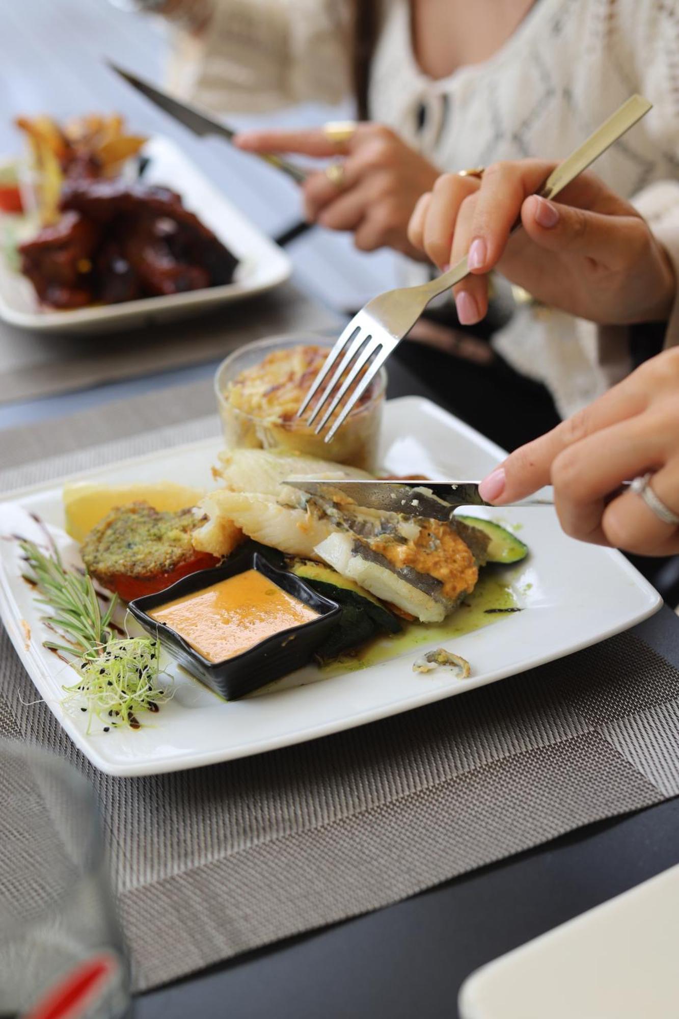 Hotel Restaurant Les Jasses De Camargue แกลลาเกอ-เลอ-มองต์เทอร์ ภายนอก รูปภาพ