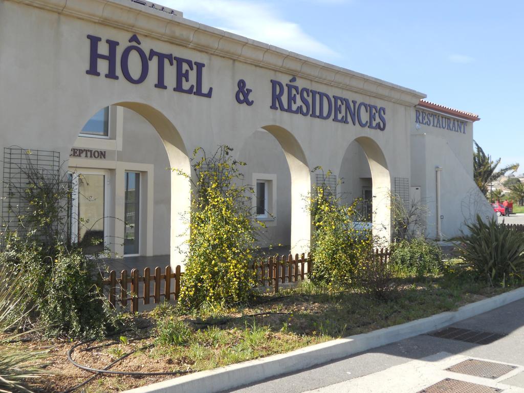 Hotel Restaurant Les Jasses De Camargue แกลลาเกอ-เลอ-มองต์เทอร์ ภายนอก รูปภาพ