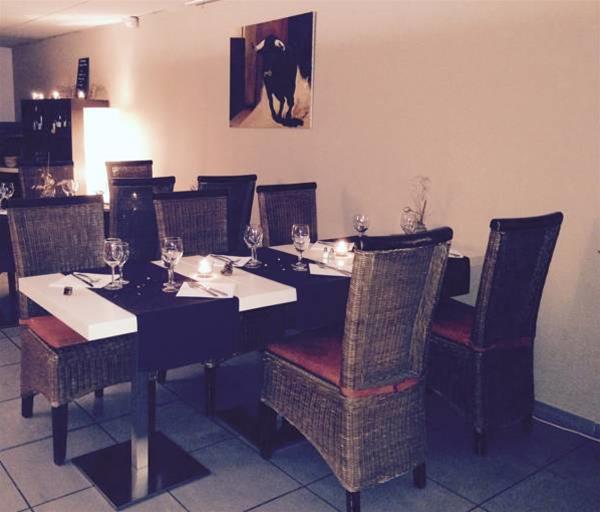 Hotel Restaurant Les Jasses De Camargue แกลลาเกอ-เลอ-มองต์เทอร์ ภายนอก รูปภาพ